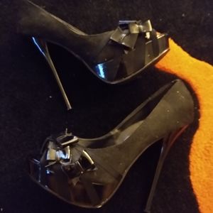 Speed limit 98 black stilettos